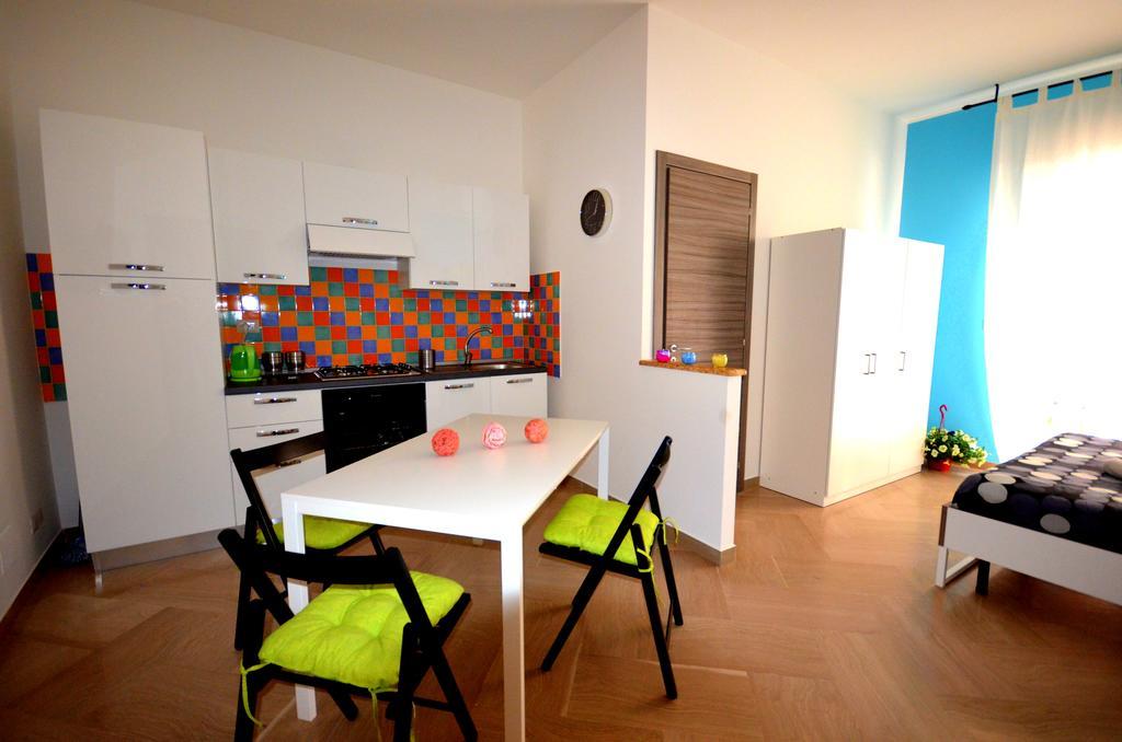 Naxos Sea Holiday Apartments Giardini Naxos Esterno foto